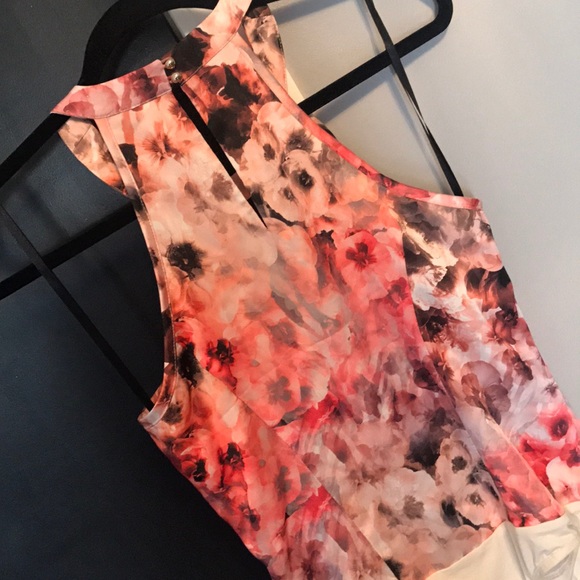 Bebe body Suit. - Picture 7 of 7